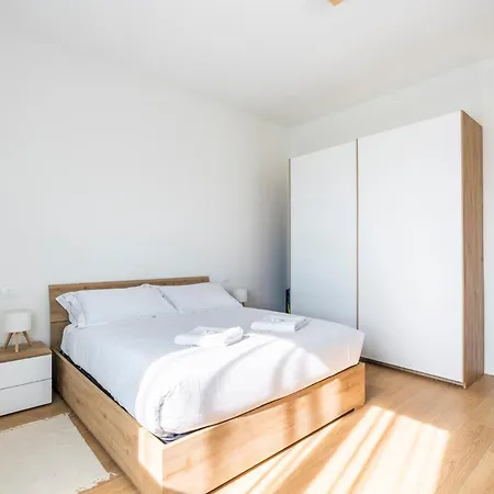 Apartment New 2bdr - Panoramic Penthouse With Parking Space *
