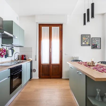 Apartment New 2bdr - Panoramic Penthouse With Parking Space *
